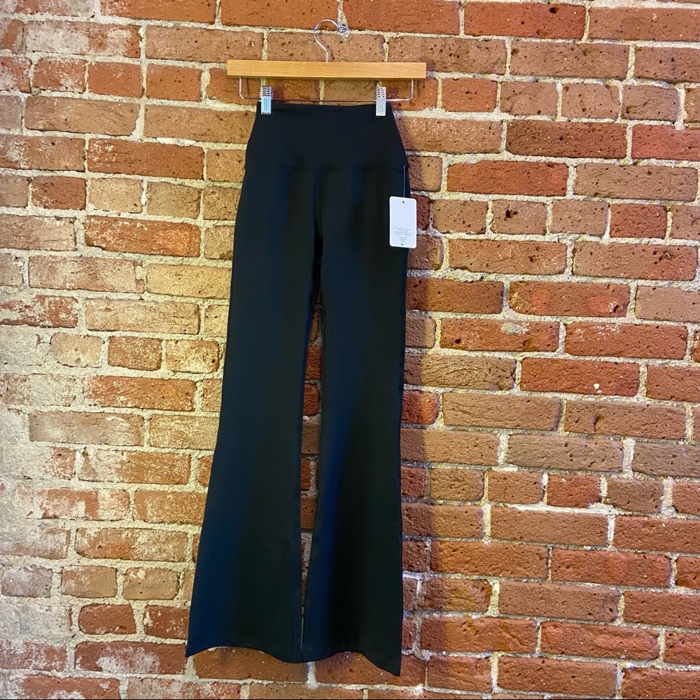 NWT Year of Ours Freestyle Legging
